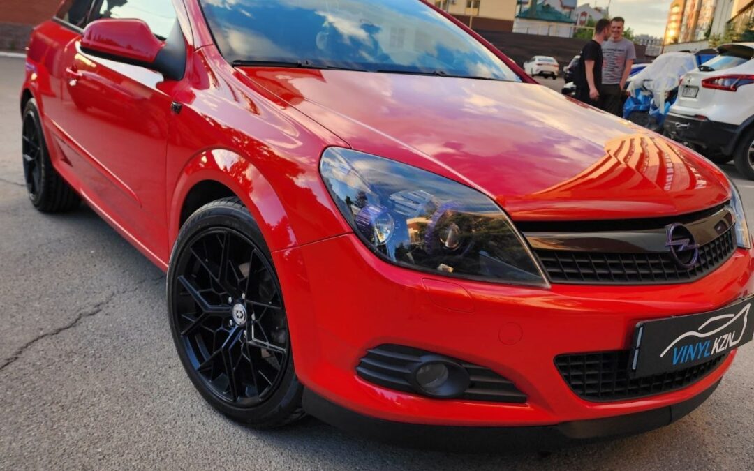 Opel Astra — сделали полировку, нанесли два слоя керамики