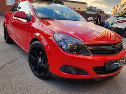 Opel Astra — сделали полировку, нанесли два слоя керамики