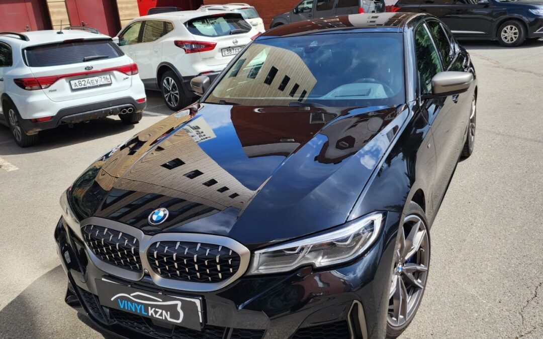 BMW 3 G20 — демонтаж пленки, ремонт вмятины, чистка кузова, керамика