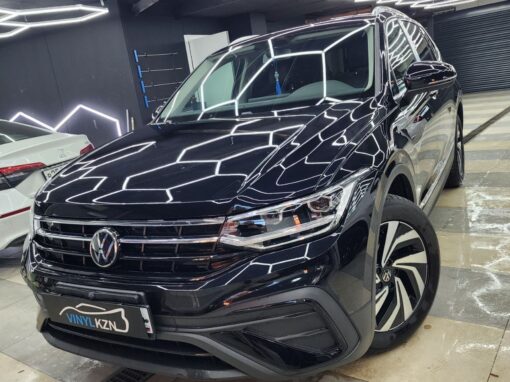 Volkswagen Tiguan — бронирование кузова автомобиля пленкой