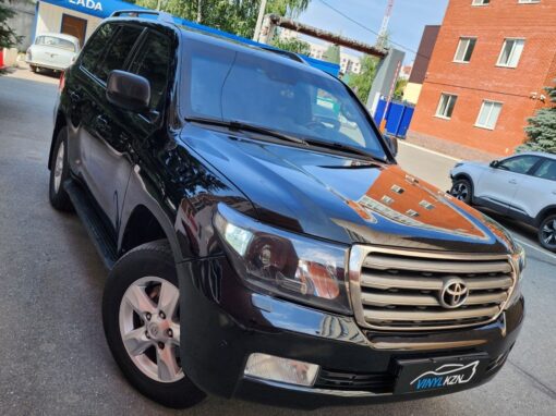 Toyota Land Cruiser 200 — химчистка салона, полировка кузова и керамика