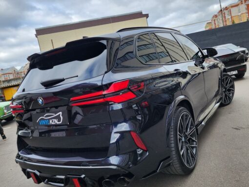 BMW X5 — химчистка салона и полировка кузова с керамикой